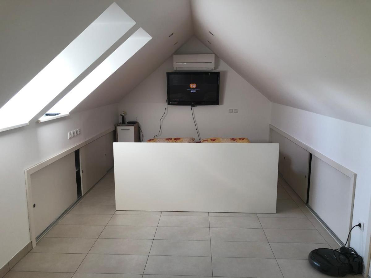 Ferienwohnung Apartma Ajda Kranj Exterior foto