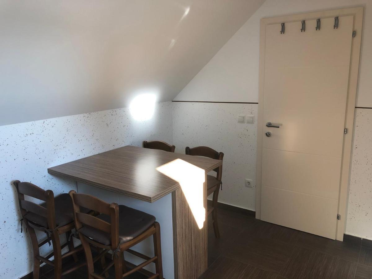 Ferienwohnung Apartma Ajda Kranj Exterior foto